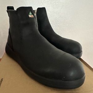 Womens Red wing black boots. Size 9.5